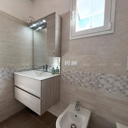 Terrazza Tramonto 아파트 *